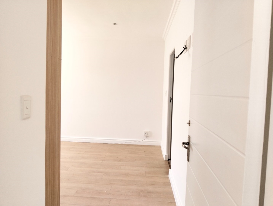 4 Bedroom Property for Sale in Parklands North Western Cape